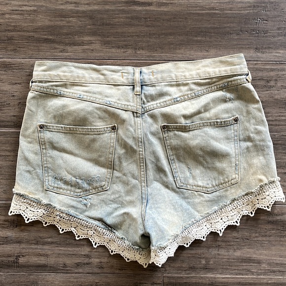Free People jean shorts size 28 - Picture 2 of 4